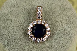 Кулон Xuping Jewelry круглий синій камінь в обідку з фіанітів 2.3 см золотистий