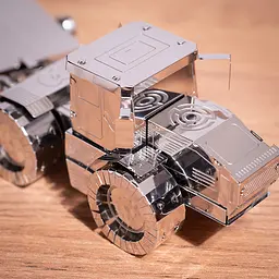 Колекційна модель Metal Time Tractor Slobozhanets MT074 - мініатюра 5
