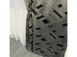Жакардові штори "геометрія" чорного кольору 2шт. 150х270 з білим шифоновим тюлем 400х270, на тасьмі ALBO pbe0052576 - мініатюра 7