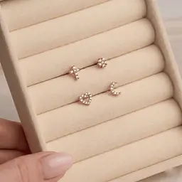 Сережка для хеліксу з червоного золота Luna Spark (з40107) - мініатюра 5