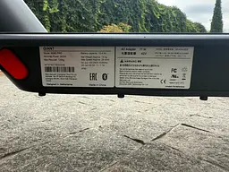 Електросамокат GIANT M365 PRO 500W 10.4Ah чорний , складний з перфорацією колес (2025 рік) - мініатюра 9