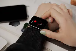 2E Смарт-годинник Alpha SQ Music Edition 46мм, 1.78`, 368x448, AMOLED, BT 5.2, Чорно-зелений - мініатюра 2