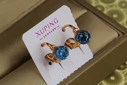 Сережки дитячі Xuping Jewelry Сваровські хамелеон багатогранність із блакитними каменями 1 см золотисті - мініатюра 4
