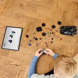 Уцінка. Конструктор LEGO DC Batman Бетмен Тумблер проти Дволикого і Джокера, 429 деталей (76303) - мініатюра 10