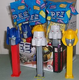 Диспенсер з цукерками Pez Transformers Bumblebee 67.8г - мініатюра 6