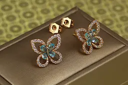 Сережки гвоздики Xuping Jewelry метелик з блакитним каменем 1,6 см золотисті