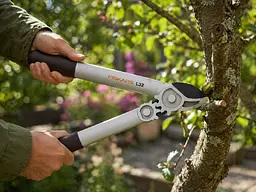 Набір Fiskars: Ножиці для кущів Fiskars White HS53 + Гілкоріз білий White L32 - мініатюра 6