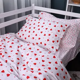 Простирадло на гумці MirSon Poplin Line Kids 01 Little Hearts 150х200 см біле з червоним (2200009710711) - мініатюра 2