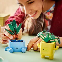 Конструктор LEGO Botanicals Щасливі рослини 217 деталей (10349) - мініатюра 7