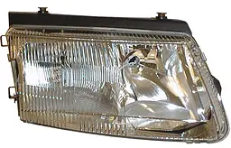 Фара передня права VW Passat B5 97-01р TYC (20-5079-08-2)