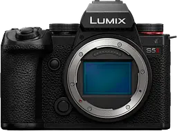 Цифрова фотокамера Panasonic Lumix S DC-S5M2EE Body