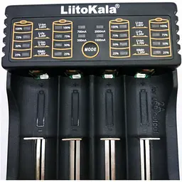Зарядний пристрій LiitoKala Lii-402 на 4 акумулятори AA, AAA, Li-Ion, LiFePO4 з Power Bank - мініатюра 6