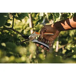 Секатор Fiskars Plus P531 Bypass до 24 мм, metal (1057168 - мініатюра 2