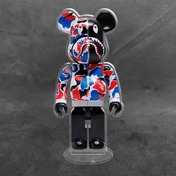 Акрилова колекційна фігурка Bearbrick Bape Shark London Store - мініатюра 2