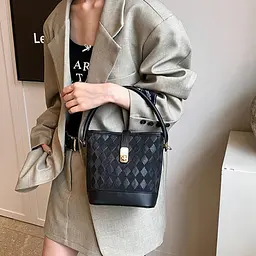 Маленька жіноча сумочка з екошкіри Lilly P2-8796A чорна - мініатюра 5