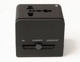 Універсальний дорожній мережевий перехідник PowerPlant c USB 220V 6A