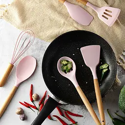 Кухонний набір Silikone Kitchen Set рожевий з силікону з бамбуковою ручкою з 12 предметів - мініатюра 6