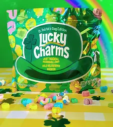Зефірки General Mills Lucky Charms Just Marshmallows 113г - мініатюра 2