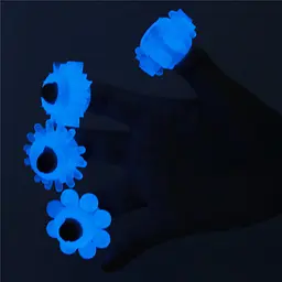 Набір ерекційних кілець Lovetoy Lumino Play Penis Ring 4 шт. блакитний - мініатюра 14