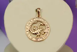 Кулон зодіак Xuping Jewelry скорпіон 2 см золотистий