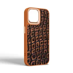 Кожаный чехол для Apple iPhone 15, Harder Kaiju Skin, оранжевый, термополиуретан ТПУ + экокожа с эффектом текстуры монстра, панель, защита корпуса, противоударный, микрофибра, рамка вокруг камеры, защита всего корпуса, (ARM76837) - мініатюра 2