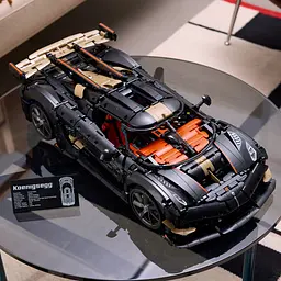 Конструктор LEGO Technic Koenigsegg Sadair's Spear Megacar 4104 ел. (42232) - мініатюра 6
