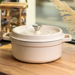 Кокотниця чавунна емальована 5,5 л, бежевий Yongkang HP-FLG-5 WHITE - мініатюра 2