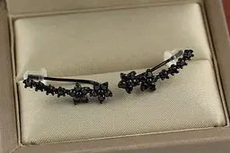 Сережки кафи Xuping Jewelry дві квіточки 2 см з покриттям блек ган чорні
