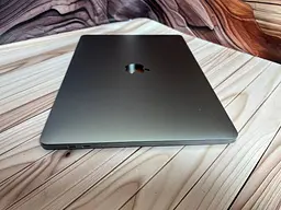 Ноутбук Apple MacBook Pro 13" i7-8559U/16/251 (C02Y40RUJHD2) Б/в - мініатюра 6