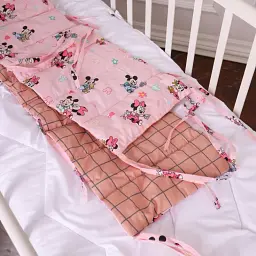 Суцільний борт в ліжечко MirSon Kids Time 20-0042 Pink Mikey Mouse 30х180 см (2200009666254) - мініатюра 4