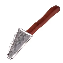 Пуходерка DezynaDog Soft Triangle Slicker Brush трикутна плоска для зон навколо очей, лап і морди для цуценят і малих порід