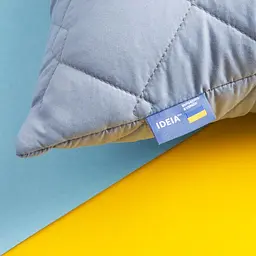 Подушка декоративна Ideia Обійми Україну 45х65 см блакитна з жовтим (8-35259) - мініатюра 5