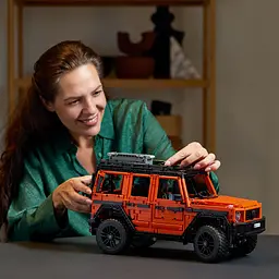 Конструктор LEGO Technic Mercedes-Benz G 500 PROFESSIONAL Line 2891 деталь (42177) - мініатюра 9