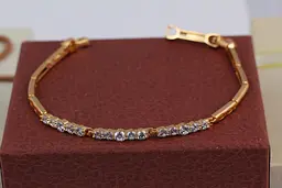 Браслет Xuping Jewelry з трьома ланками по п'ять каменів 17 см 3 мм золотистий