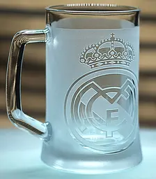 Пивний келих 660 мл Реал Мадрид Real Madrid з гравіюванням подарунок для фаната ФК  футбольний кухоль - мініатюра 2