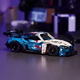 Конструктор LEGO Technic Автомобіль для перегонів BMW M4 GT3 EVO 747 деталей (42226) - мініатюра 3
