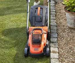 Газонокосарка акумуляторна Black+Decker BCMW3336L2 - мініатюра 4