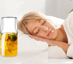 Hniuyun 4Pcs Приліжковий набір для зберігання води зі склянкою, прозорий скляний глечик для води для соку 550 мл, скляна пляшка - мініатюра 2
