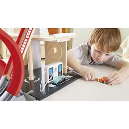 Автотрек Hape з паркінгом, ліфтом і вертолітним майданчиком (E3019A) - мініатюра 5
