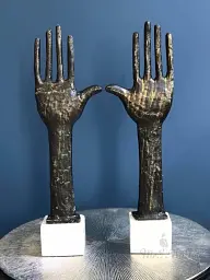 Сувенір "Руки на підставці", 49x23x8