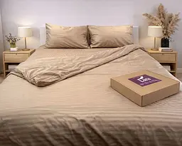 Постільна білизна LARA сатин-страйп LUX natural d13204е180 з простирадлом на резинці 180х200х25 євро