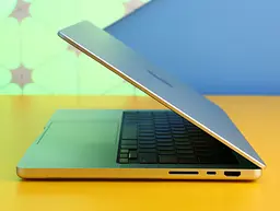Ноутбук Apple MacBook Pro 14" M2 Pro 16GB/512GB Silver 2023 (Z17K000NU) Б/В [164182] - мініатюра 2