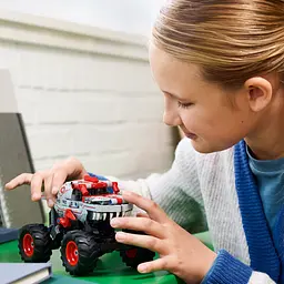 Конструктор LEGO Technic Monster Jam ThunderROARus з інерційним двигуном, 232 деталі (42200) - мініатюра 5