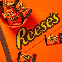 Шоколадні цукерки Reese's Thins Dark Chocolate Peanut Butter Cups 341г - мініатюра 3