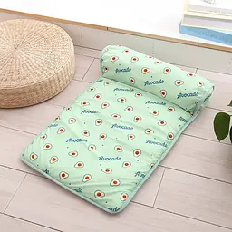 Підстилка, що охолоджує, з подушкою Derby Ice Silk Summer Pet Cooling Mat Avocado для домашніх тварин 60х80 см