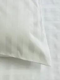Комплект наволочок Ecotton 50х70 см зі страйп-сатину 2 шт. білий в полоску 2х2 готельний стандарт (20923) - мініатюра 3