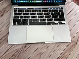 Ноутбук Apple MacBook Pro 13" 2020 i7-1068NG7/32/512 (C02DV4M9ML87) Б/в - мініатюра 2