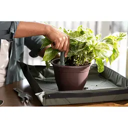 Килимок для садівництва з ручками Fiskars Fold-up Planting Mat 58х58 см (1080776) - мініатюра 4