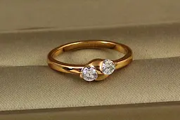 Кільце Xuping Jewelry два камінчика р 15 золотисте