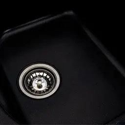 Кухонна мийка Platinum 7950 Equatoria гранітна глянцева з кріпленням 79x50 см чорний металік (000035801) - мініатюра 3